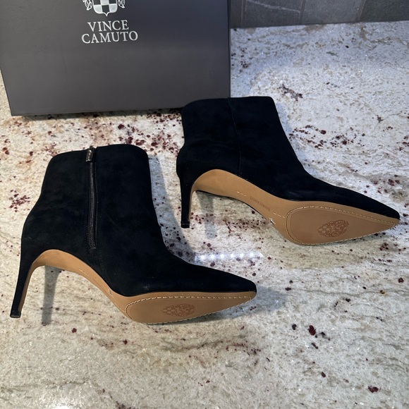 Vince Camuto suede boots Size 10 - Picture 3 of 5